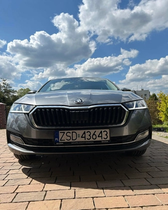 Skoda Octavia cena 128000 przebieg: 5137, rok produkcji 2022 z Skaryszew małe 232